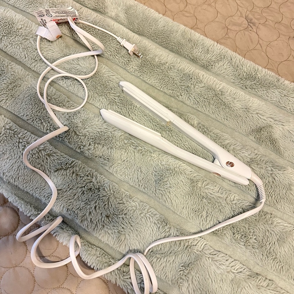 T3 1inch Hair Straightener